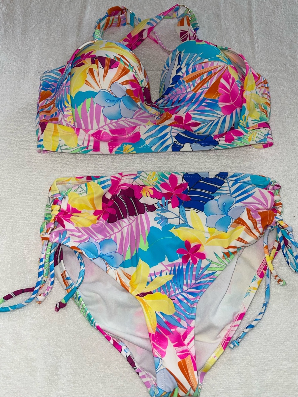 California Waves Tropical Bikini NWOT - Women’s Size 10/12 Top & XL Bottoms